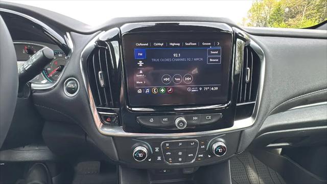2023 Chevrolet Traverse AWD LT Cloth