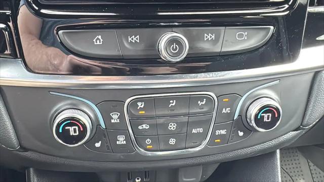 2023 Chevrolet Traverse AWD LT Cloth