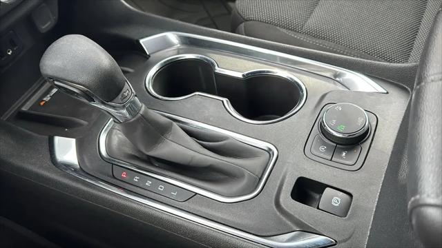 2023 Chevrolet Traverse AWD LT Cloth