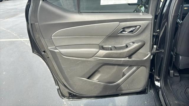 2023 Chevrolet Traverse AWD LT Cloth