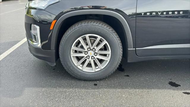 2023 Chevrolet Traverse AWD LT Cloth