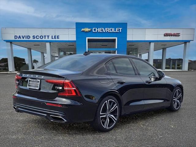 2020 Volvo S60 T5 R-Design