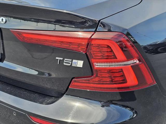 2020 Volvo S60 T5 R-Design