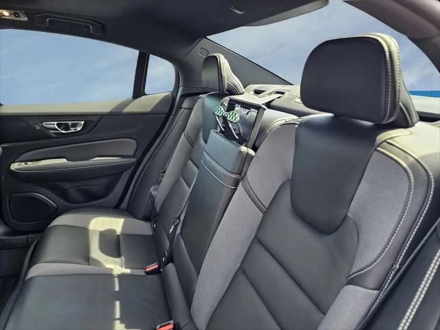 2020 Volvo S60 T5 R-Design