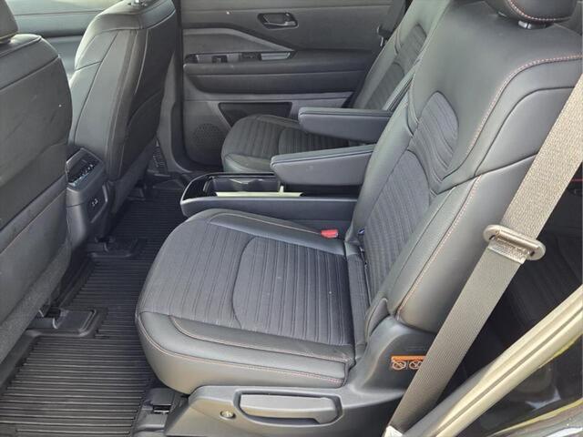 2025 Nissan Pathfinder Rock Creek 4WD
