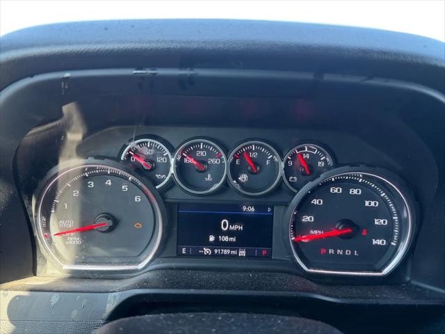 2022 Chevrolet Silverado 1500 4WD Crew Cab Short Bed Custom