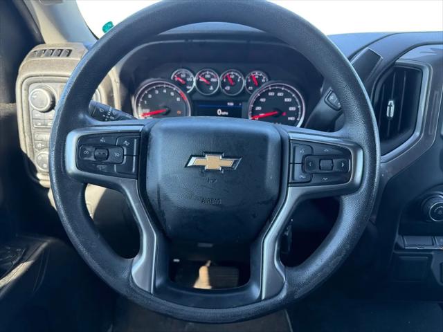 2022 Chevrolet Silverado 1500 4WD Crew Cab Short Bed Custom