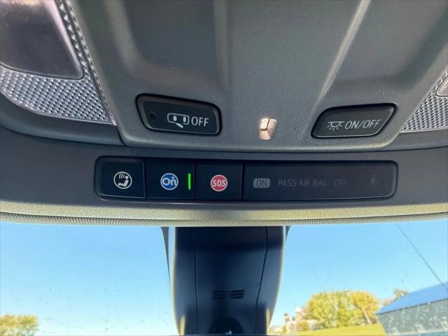 2022 Chevrolet Silverado 1500 4WD Crew Cab Short Bed Custom