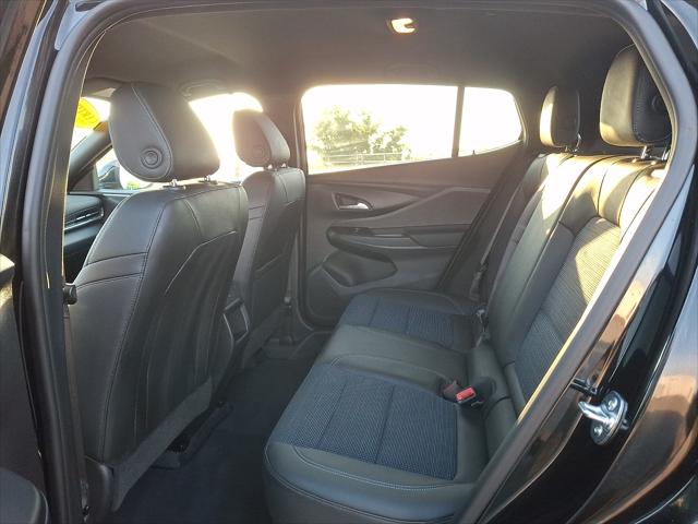 2025 Buick NV Preferred FWD