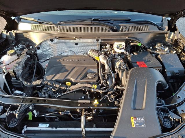 2025 Buick NV Preferred FWD