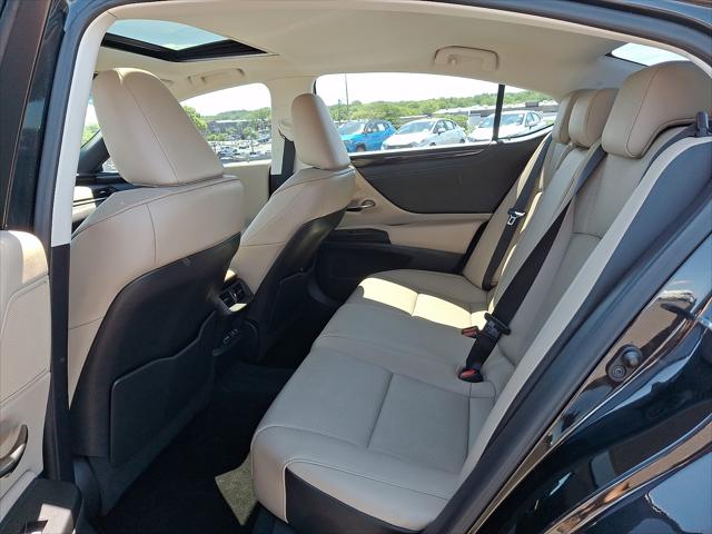 2021 Lexus ES 350 Unknown