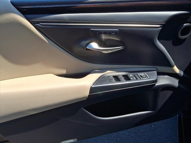 2021 Lexus ES 350 Unknown