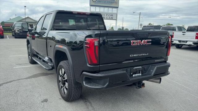 2025 GMC Sierra 2500HD 4WD Crew Cab Standard Bed Denali