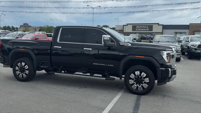2025 GMC Sierra 2500HD 4WD Crew Cab Standard Bed Denali