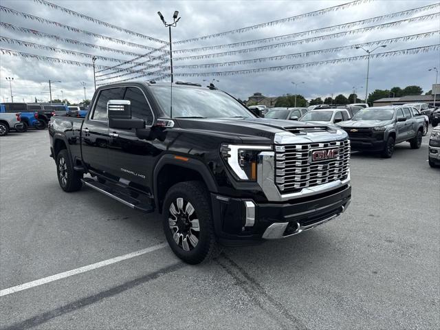 2025 GMC Sierra 2500HD 4WD Crew Cab Standard Bed Denali