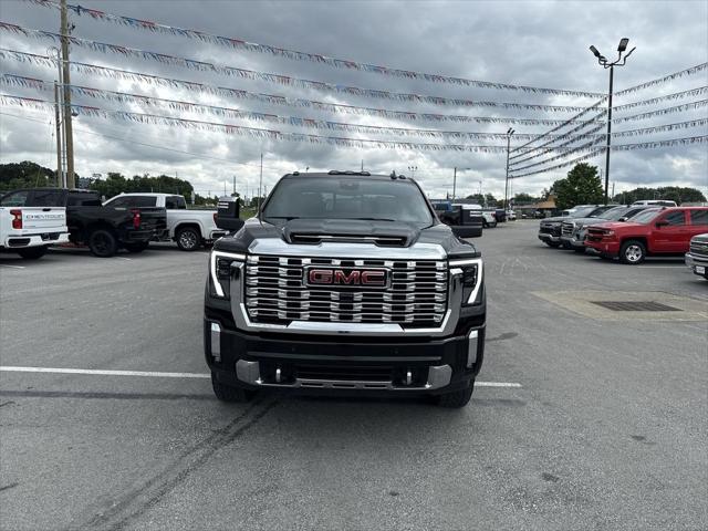 2025 GMC Sierra 2500HD 4WD Crew Cab Standard Bed Denali