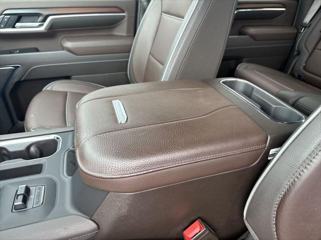 2025 GMC Sierra 2500HD 4WD Crew Cab Standard Bed Denali