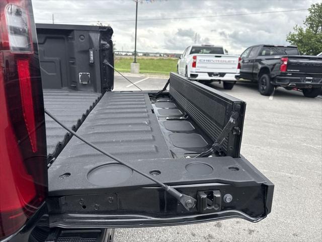 2025 GMC Sierra 2500HD 4WD Crew Cab Standard Bed Denali