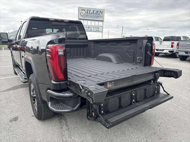 2025 GMC Sierra 2500HD 4WD Crew Cab Standard Bed Denali