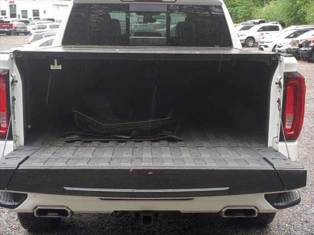 2022 GMC Sierra 1500 Limited 4WD Crew Cab Short Box AT4
