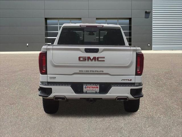 2022 GMC Sierra 1500 Limited 4WD Crew Cab Short Box AT4