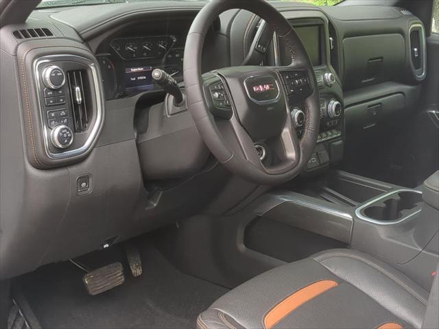 2022 GMC Sierra 1500 Limited 4WD Crew Cab Short Box AT4