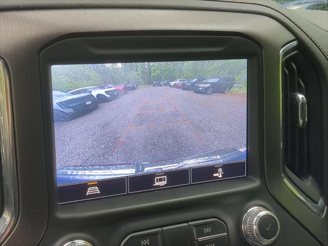 2022 GMC Sierra 1500 Limited 4WD Crew Cab Short Box AT4