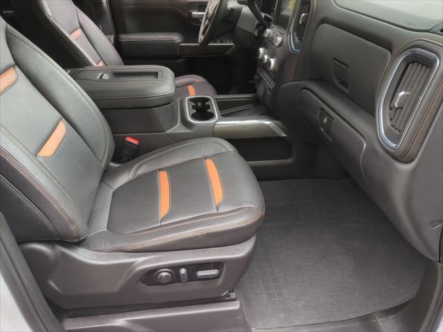 2022 GMC Sierra 1500 Limited 4WD Crew Cab Short Box AT4