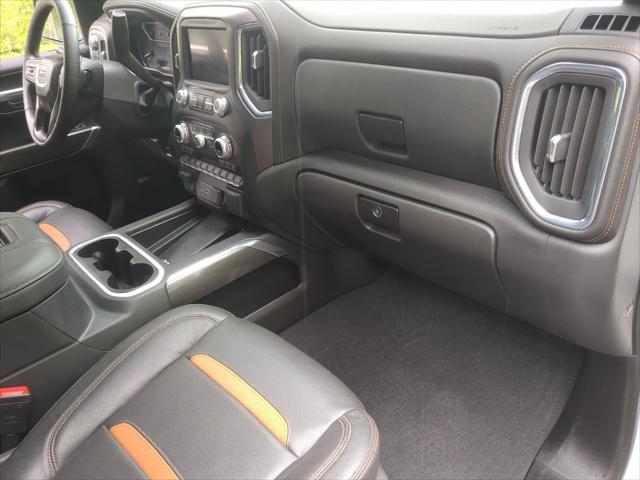 2022 GMC Sierra 1500 Limited 4WD Crew Cab Short Box AT4