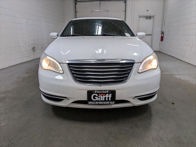 2014 Chrysler 200 LX