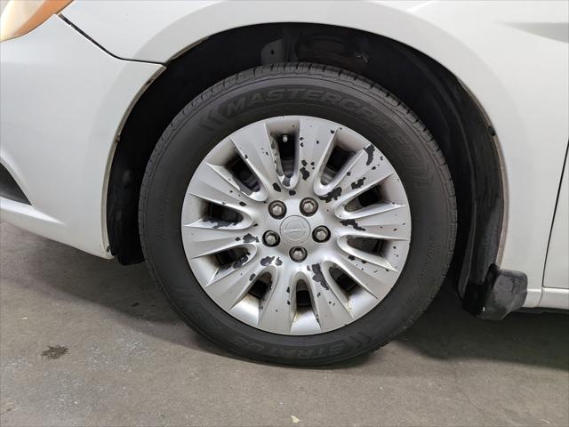 2014 Chrysler 200 LX