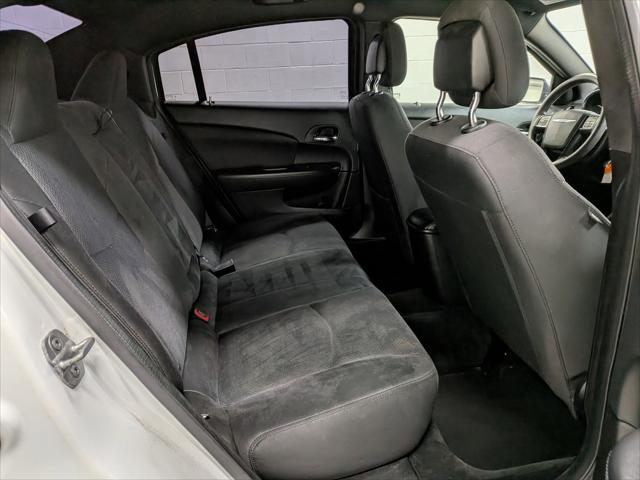 2014 Chrysler 200 LX
