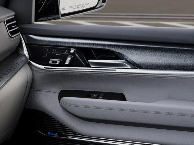 2026 Jeep Grand Wagoneer L Summit Obsidian 4x4