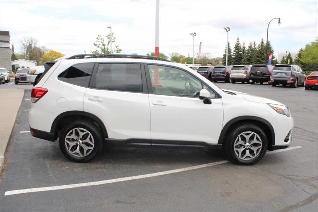 2024 Subaru Forester Premium