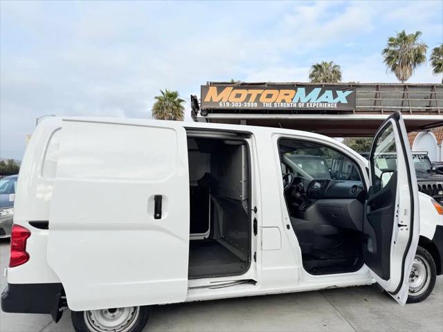 2019 Nissan NV200 S