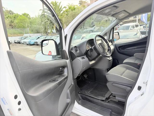 2019 Nissan NV200 S