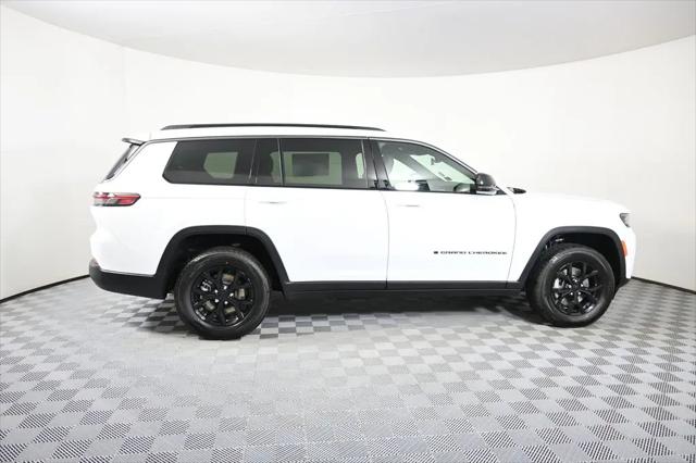 2026 Jeep Grand Cherokee L Altitude 4x4