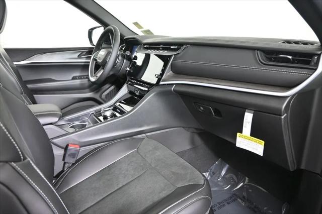 2026 Jeep Grand Cherokee L Altitude 4x4