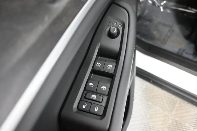 2026 Jeep Grand Cherokee L Altitude 4x4