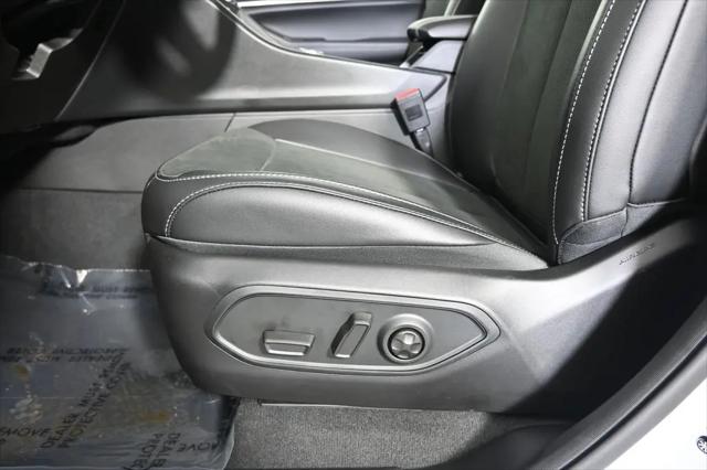 2026 Jeep Grand Cherokee L Altitude 4x4