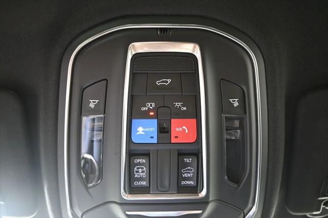 2026 Jeep Grand Cherokee L Altitude 4x4