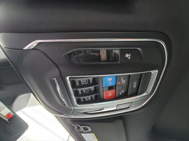 2025 Jeep Grand Cherokee Anniversary Edition