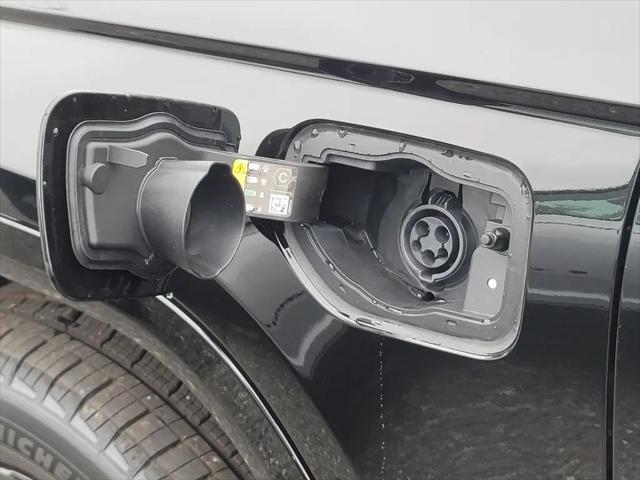 2025 Jeep Grand Cherokee Anniversary Edition