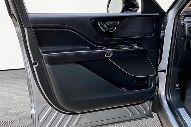 2023 Lincoln Aviator Standard