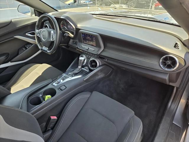 2020 Chevrolet Camaro RWD Convertible 1LT