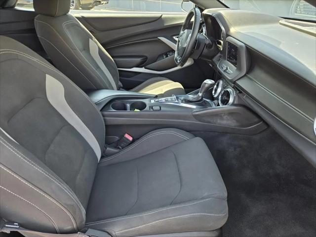 2020 Chevrolet Camaro RWD Convertible 1LT