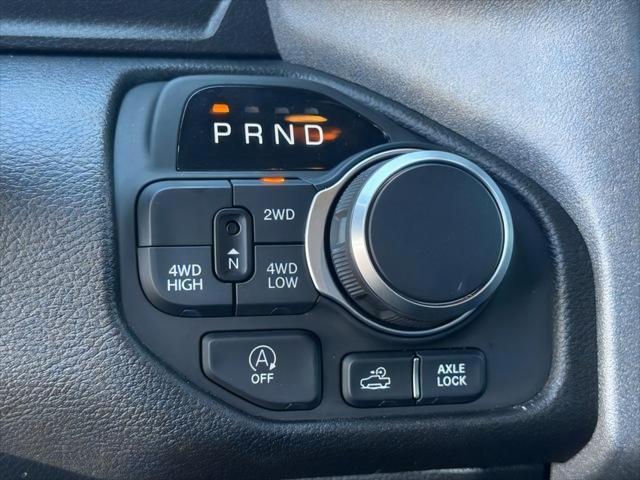 2025 Ram 1500 Warlock Crew Cab 4x4 5'7" Box
