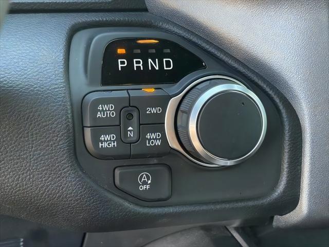 2025 Ram 1500 Big Horn Crew Cab 4x4 5'7" Box
