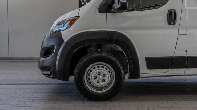 2025 Ram ProMaster 2500 Cargo Van Tradesman Low Roof 136" WB w/Pass Seat