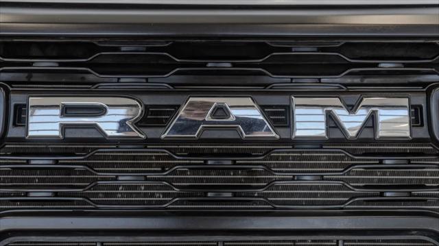 2025 Ram ProMaster 2500 Cargo Van Tradesman Low Roof 136" WB w/Pass Seat